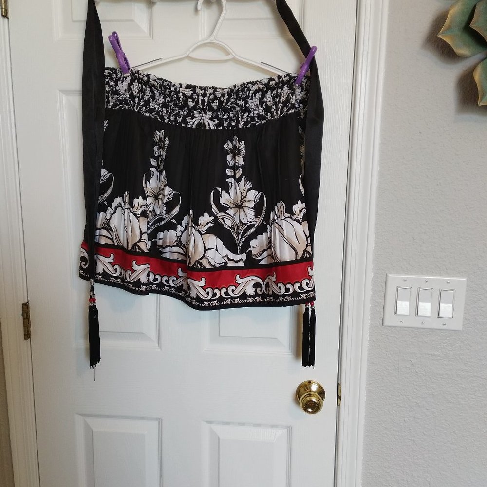 STAND OUT!  NWT WHBM Pleated, GORGEOUS PRINT, Knee Length Skirt WITH BELT! XL